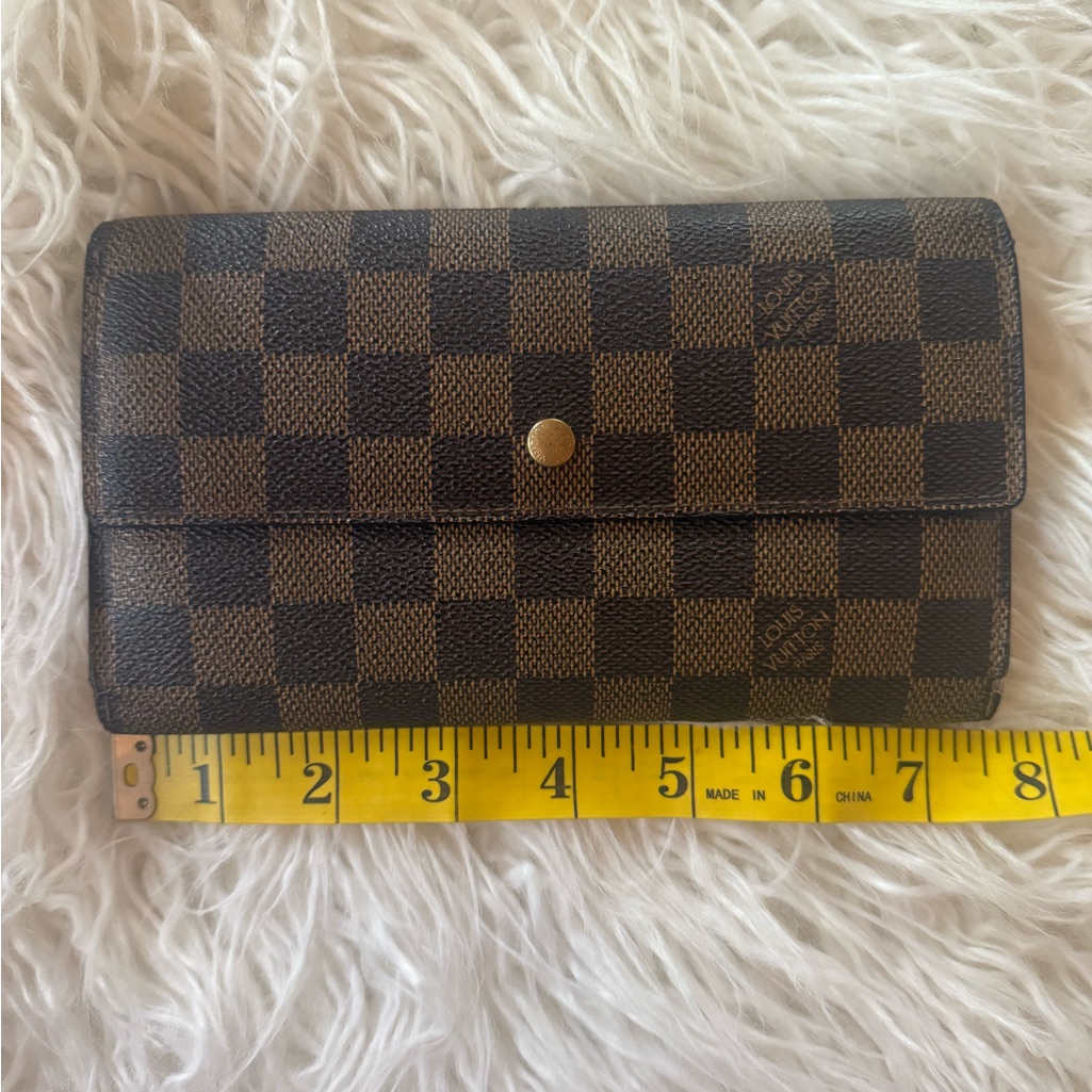 Authentic Louis Vuitton Checkered Wallet